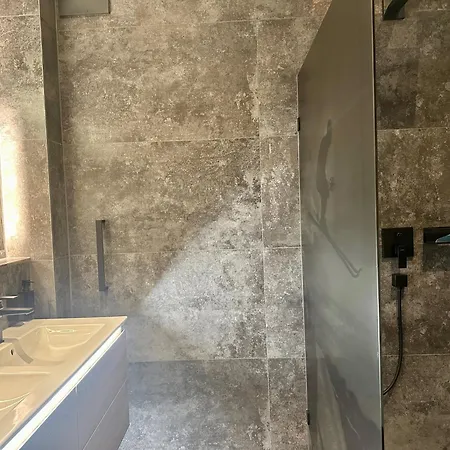 아파트 Penthouse Bergseetraum Mit 102 Qm Dachterrasse 왈츠시